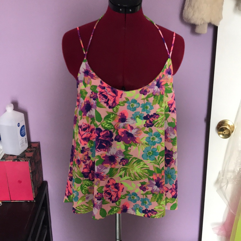 Beachy Floral tank top!
